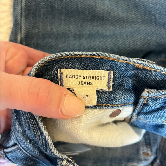 Madewell baggy straight jean. - Picture 5 of 5